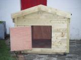 Insulated Kennel with Pitched Roof 2.JPG